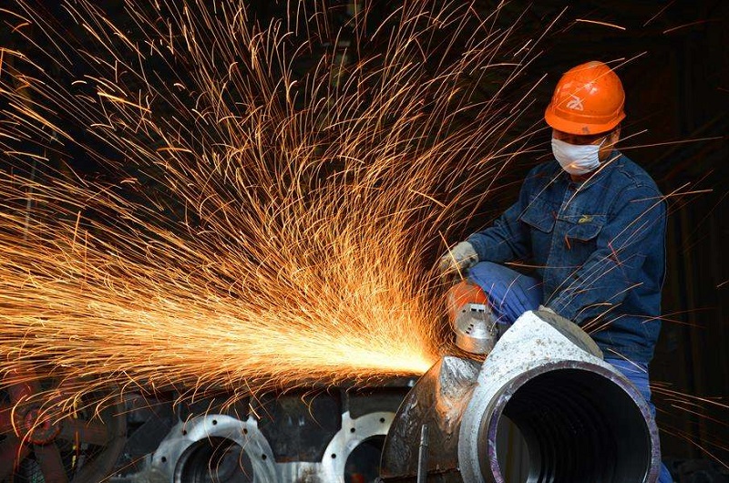 上海美礦向我司采購的890下架體成功澆注。890下架體澆注重量40T，是采礦機械核心零部件，該產品主要用于歐美礦山行業(yè)。此產品標志著無錫市鑄造廠在世界礦山行業(yè)大件生產領域占有一席之地。	無錫市鑄造廠有限公司是國內優(yōu)質的鑄造廠家，產品種類繁多，具有很強的市場競爭力，擁有很多成功案例。有任何其他需求可以咨詢我們，咨詢熱線：0510-68070507！